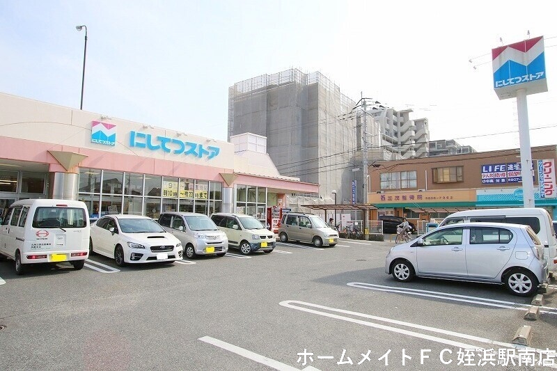 【福岡市西区泉のアパートのスーパー】