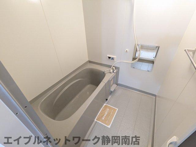 バス・シャワールーム　日々の暮らしに欠かせないお風呂です