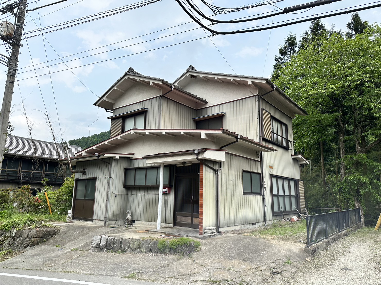 松井田町入山貸戸建の建物外観