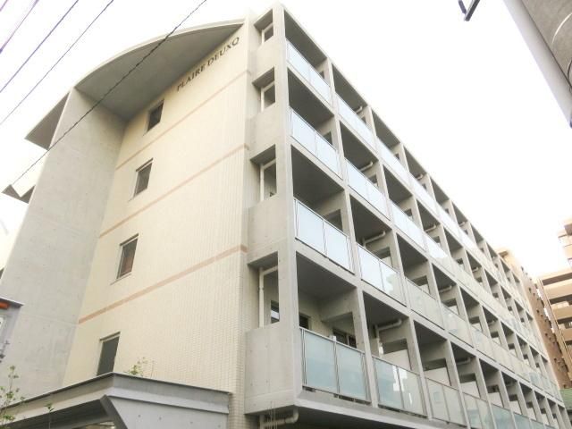 【大田区本羽田のマンションの建物外観】