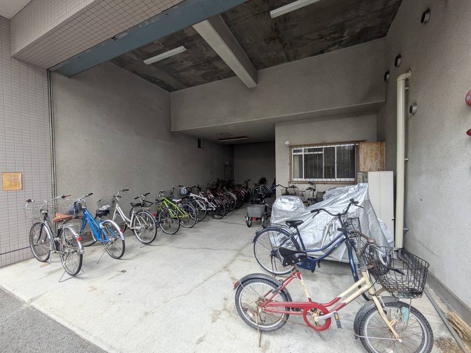 駐車場　駐輪場