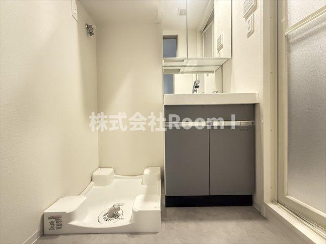 洗面設備　コンパクトで使いやすい洗面所