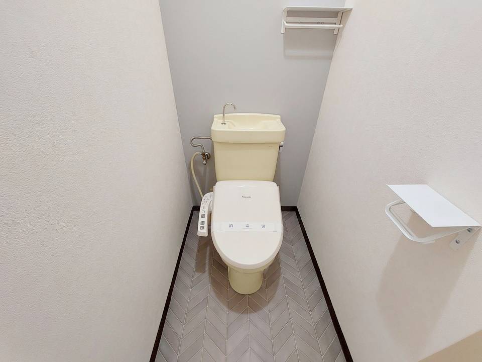 トイレ　トイレ