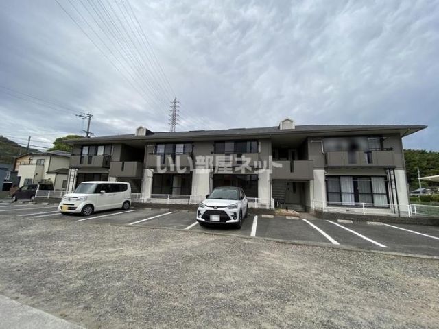 セジュールいおきの建物外観