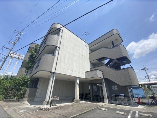 アルカディアの建物外観