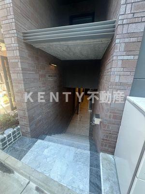 エントランス　ゆとりのあるエントランスです