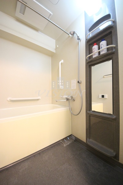 バス・シャワールーム　室内写真は別タイプのものです