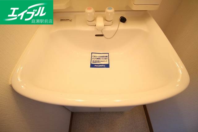 洗面設備　同タイプの部屋画像です