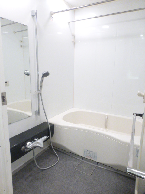 バス・シャワールーム　バス※別部屋参考写真