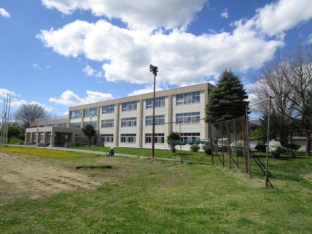 小学校　帯広市立開西小学校（小学校）まで437m