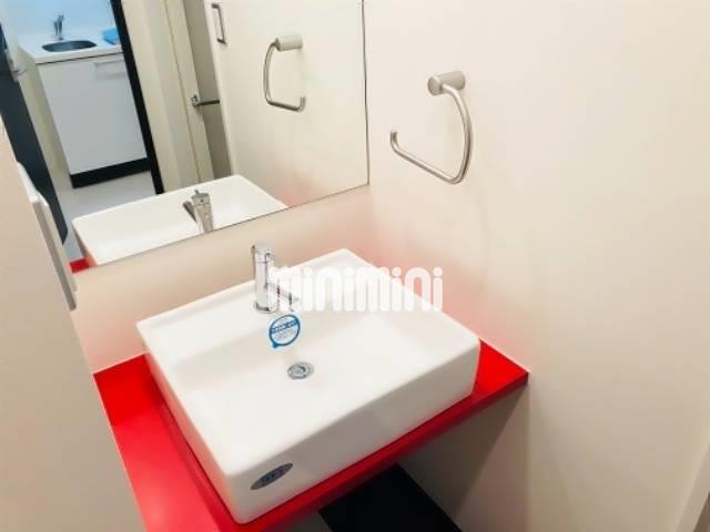 洗面設備　独立洗面台です。