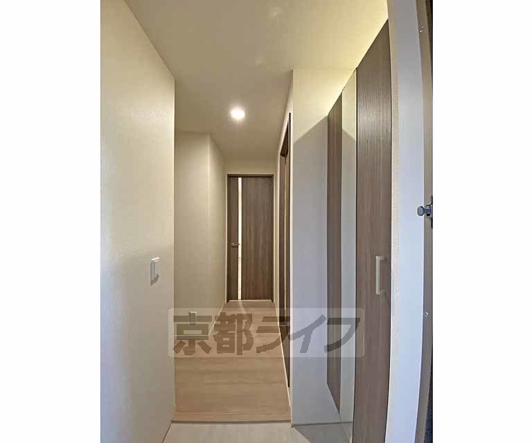 その他部屋・スペース　玄関から見たところです。