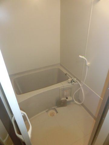 バス・シャワールーム　エスポワール保土ヶ谷　浴室
