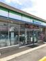 コンビニ　ファミリーマート津雲出長常町店（コンビニ）まで74m
