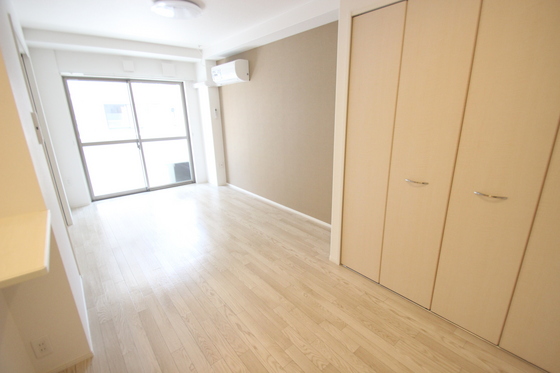 居室・リビング　※別部屋の写真です