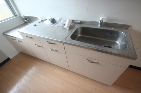 キッチン　※別号室の写真です