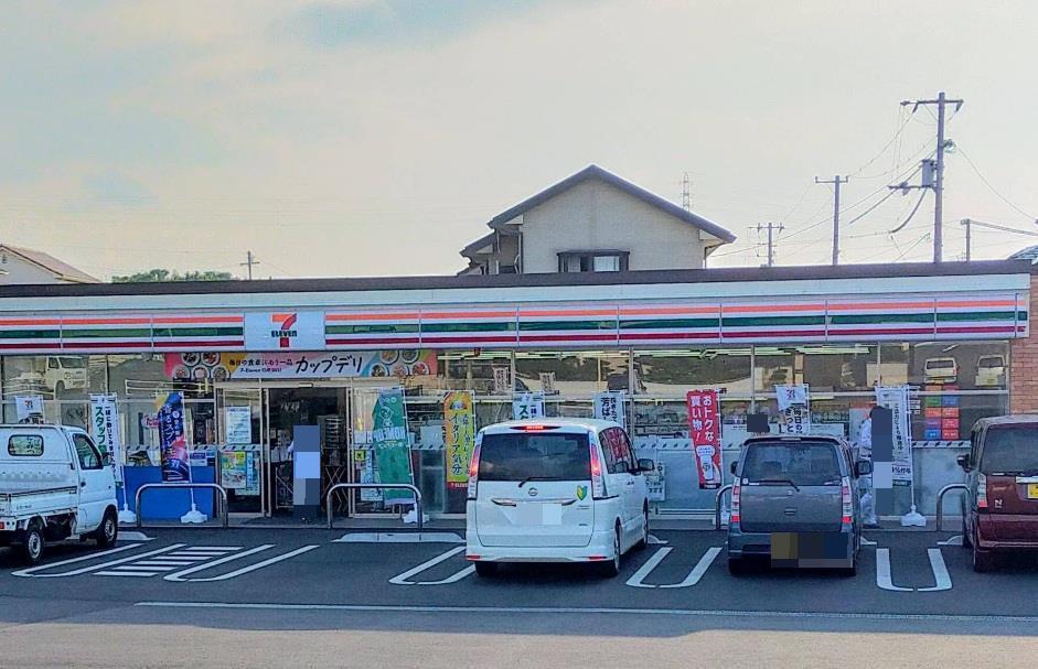 コンビニ　セブンイレブン上原1丁目店（コンビニ）まで600m