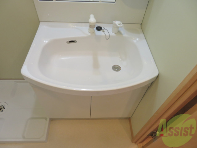 洗面設備　洗面台は独立していて、使いやすそうです。