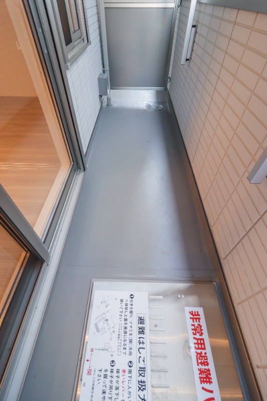 バルコニー　図面と現状に相違がある場合には現状を優先