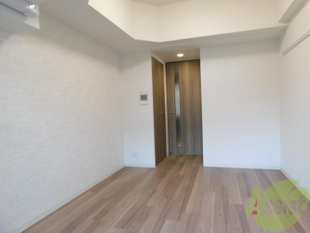 その他部屋・スペース　フローリング貼りの綺麗な室内です