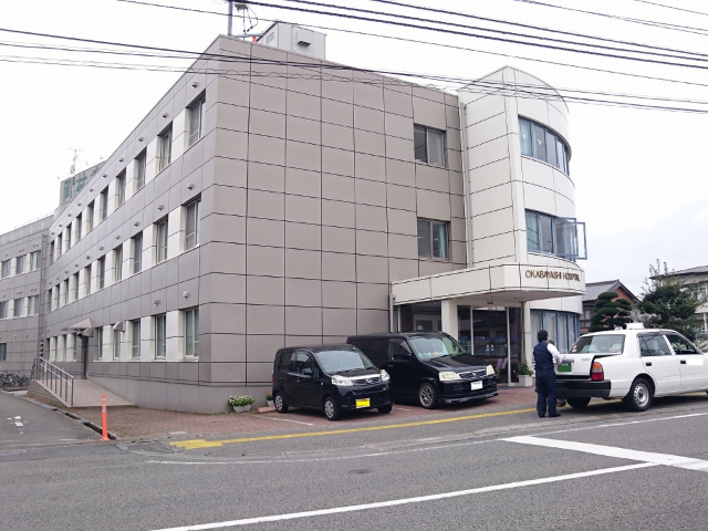 病院　弘仁会岡林病院（病院）まで423m