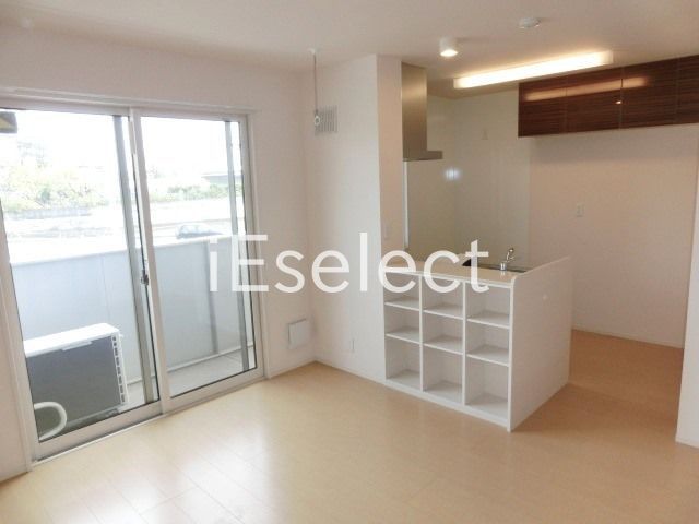 居室・リビング　カウンターキッチンで明るいＬＤＫです。