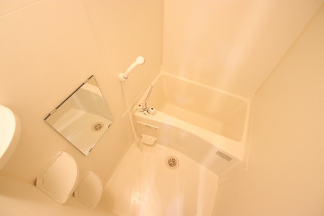 バス・シャワールーム　※別室の参考写真の為、現況優先です。