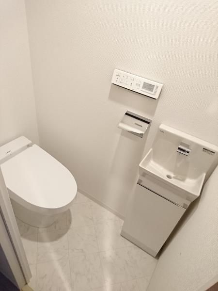 トイレ　落ち着いたトイレです