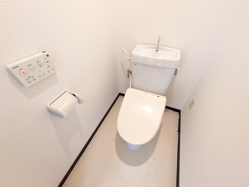 シロハイヌ門戸のトイレ写真