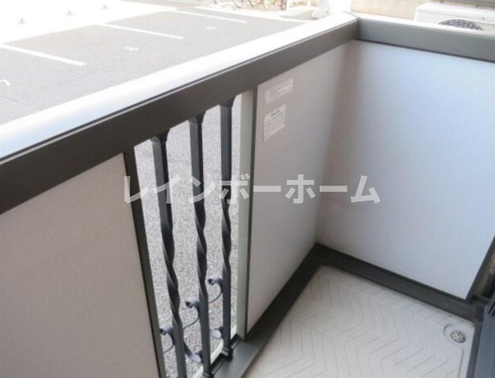 バルコニー　陽当たり良好なバルコニーです