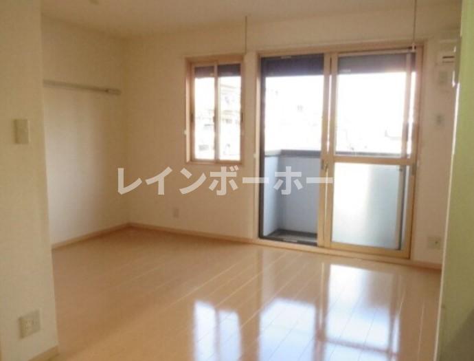 居室・リビング　ゆったり過ごせる居間です