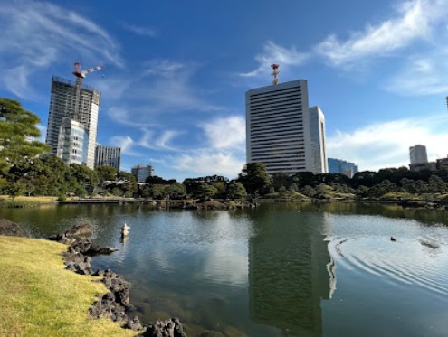 公園　旧芝離宮恩賜庭園（公園）まで2904m