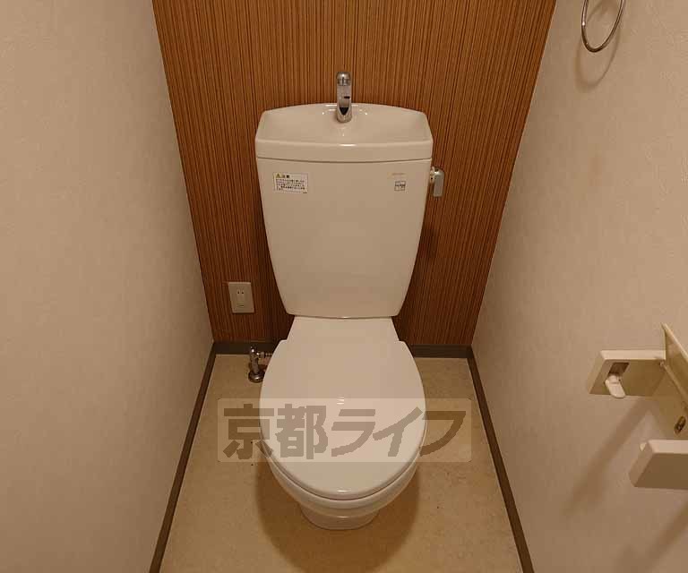 トイレ　清潔感のあるトイレです。