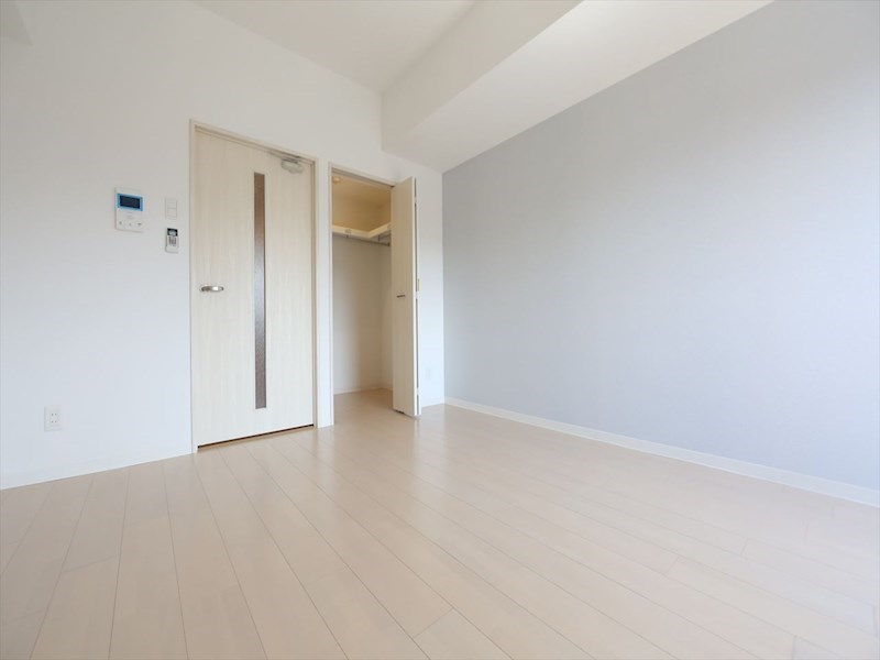 その他部屋・スペース　洋室8.3帖　ウォークインクローゼット付（収納充実してます）