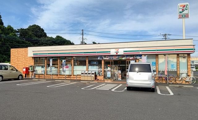 コンビニ　セブンイレブン 印西大森店（コンビニ）まで700m