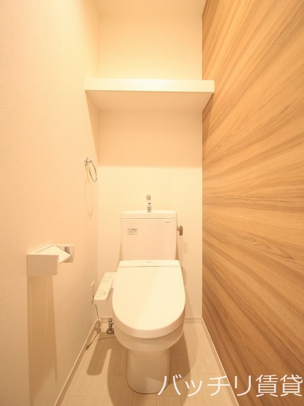 トイレ　建設中の為、現状優先。類似タイプ