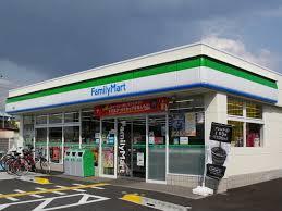 コンビニ　ファミリーマート 有瀬店（コンビニ）まで713m