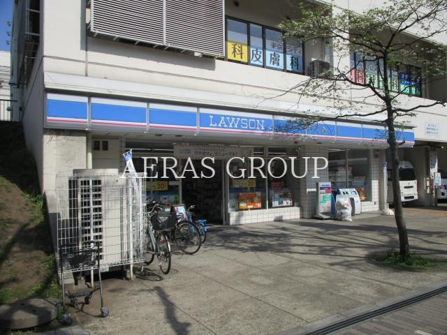 コンビニ　ローソン八潮五丁目店（コンビニ）まで389m