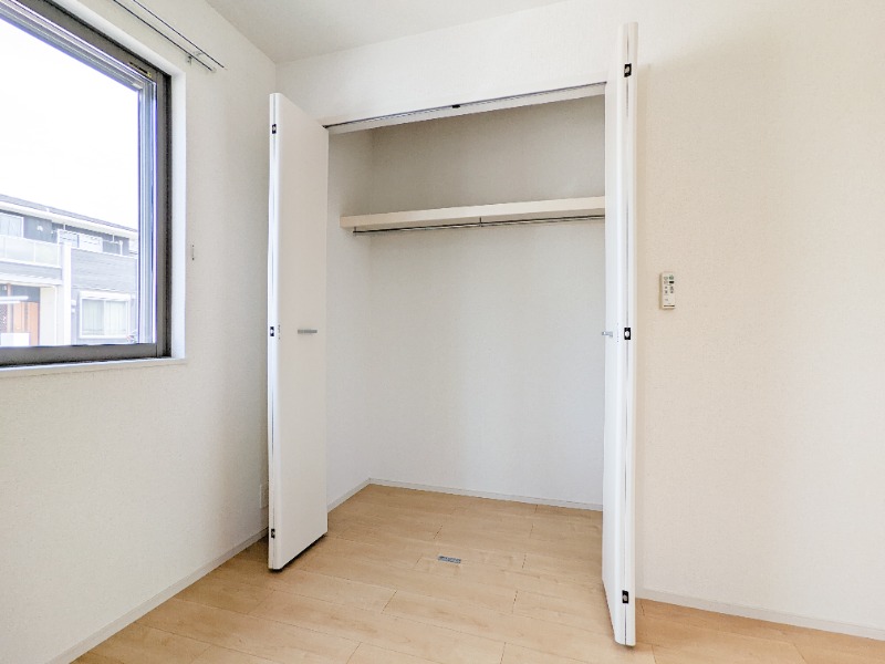 収納　図面と現状に相違がある場合には現状を優先