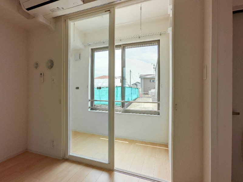 バルコニー　図面と現状に相違がある場合には現状を優先