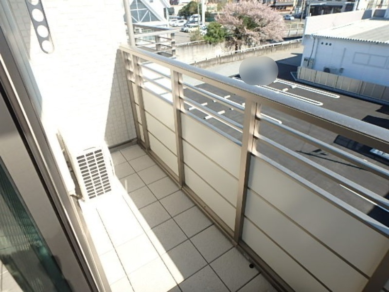 バルコニー　図面と現状に相違がある場合には現状を優先