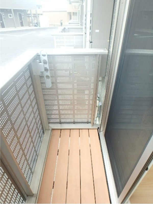 バルコニー　図面と現状に相違がある場合には現状を優先