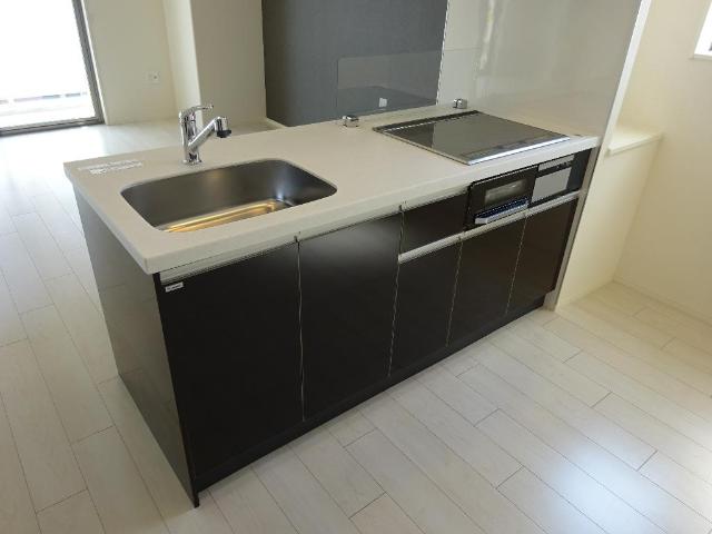 キッチン　キッチン（イメージ）