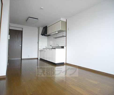 キッチン　広いキッチンでお料理もラクラク。