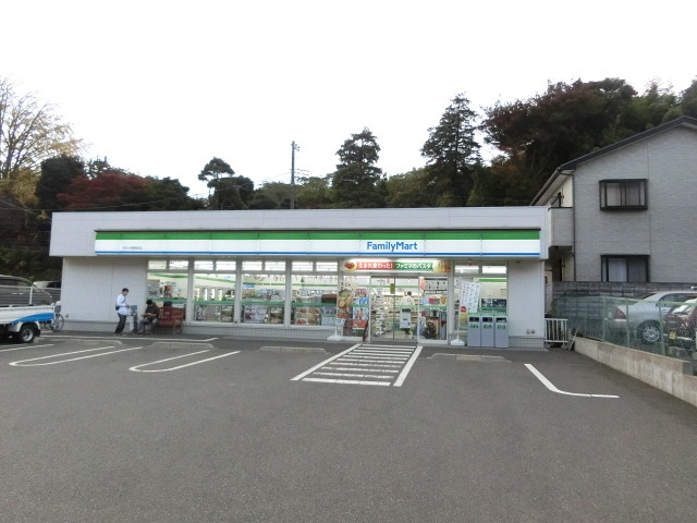 コンビニ　ファミリーマート市川大野駅前店（コンビニ）まで233m
