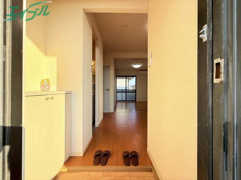 玄関　同型参考写真