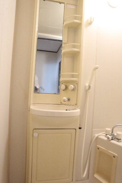 洗面設備　忙しい朝には欠かせない洗面所です