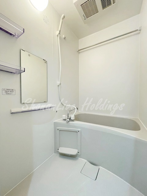 バス・シャワールーム　清潔感のあるお風呂です♪