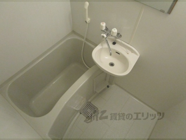 バス・シャワールーム　バス