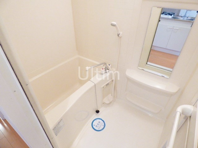 バス・シャワールーム　独立バスルーム